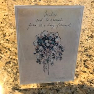 Flavia 8” x 6” beauty! Plays Wedding March 👰🤵